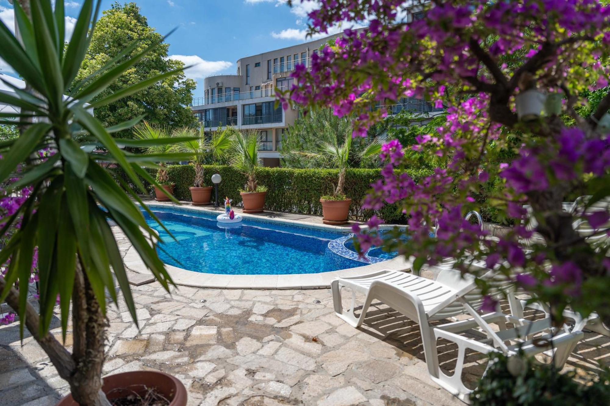 Hotel Sea Vista Sveti Vlas Luaran gambar