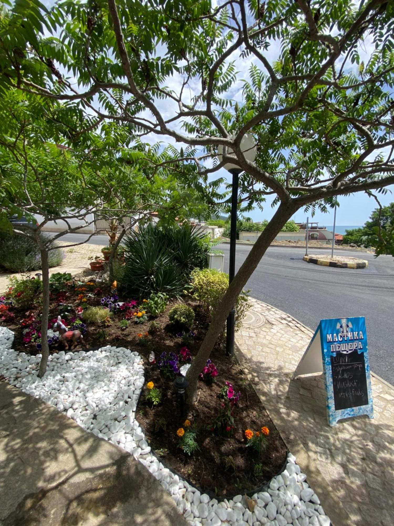 Hotel Sea Vista Sveti Vlas Luaran gambar