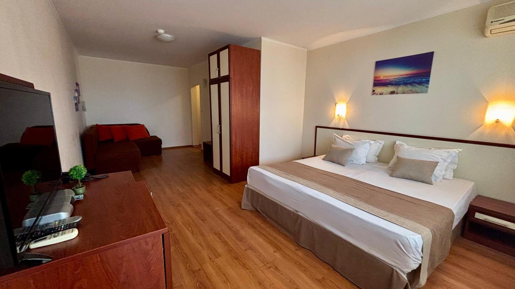 Hotel Sea Vista Sveti Vlas Luaran gambar