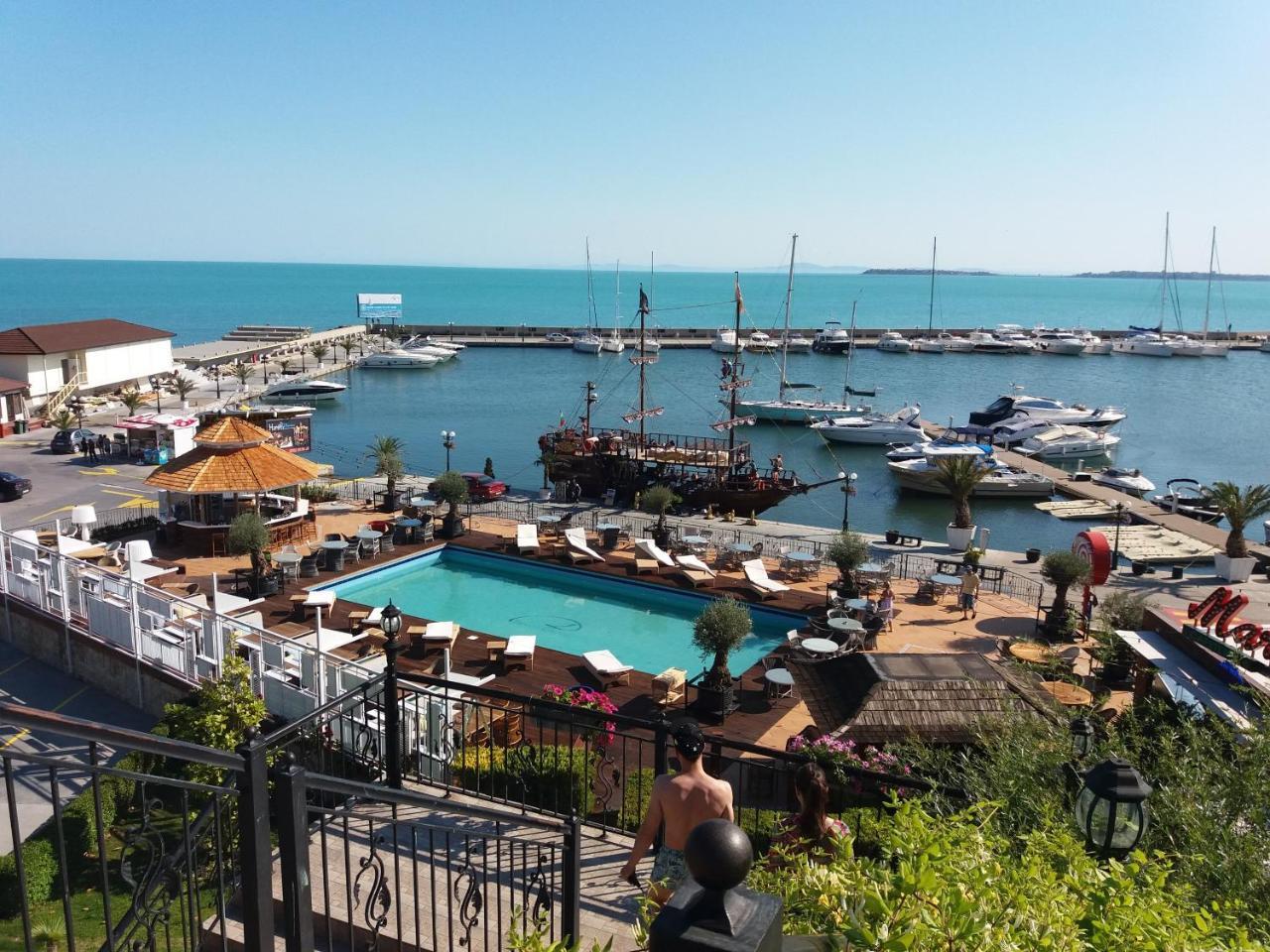 Hotel Sea Vista Sveti Vlas Luaran gambar