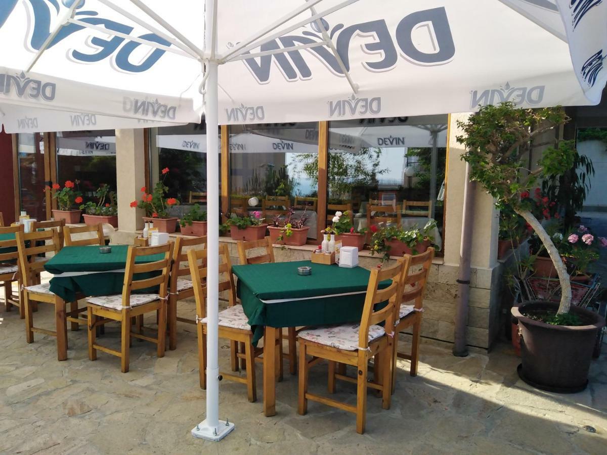Hotel Sea Vista Sveti Vlas Luaran gambar