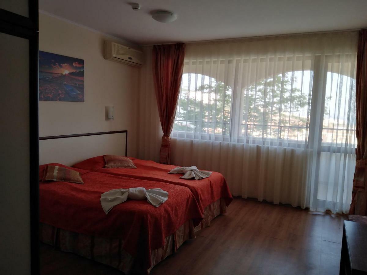 Hotel Sea Vista Sveti Vlas Luaran gambar