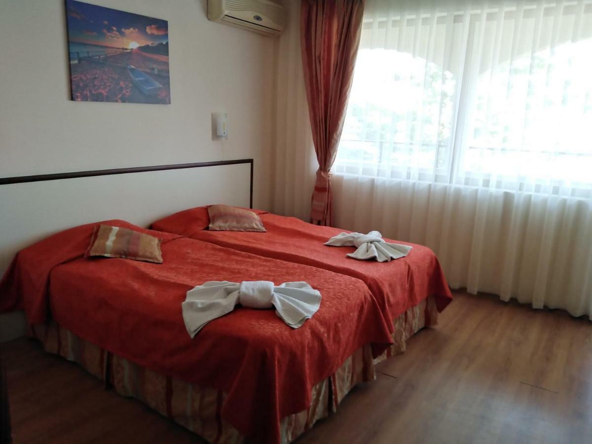 Hotel Sea Vista Sveti Vlas Luaran gambar